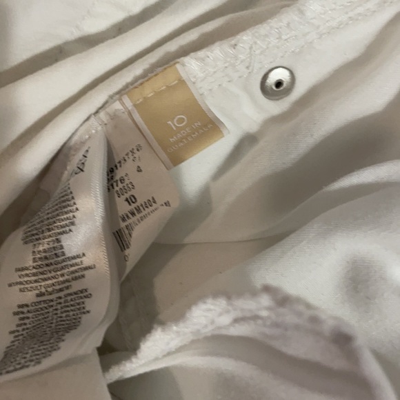 NWOT White Michael Kors jeans - Picture 9 of 10